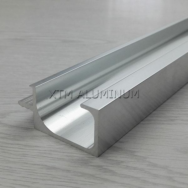 Profile aluminiowe C kanałowe